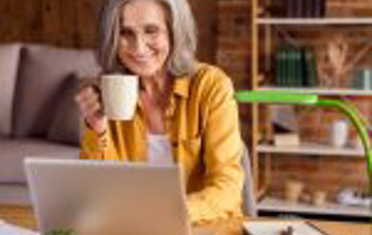 A woman considering her workplace pension contribuition